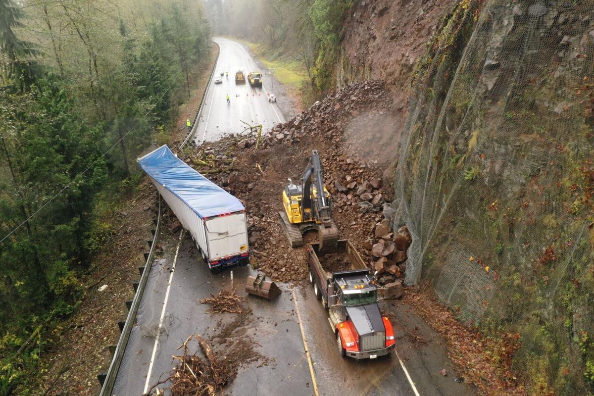 Photos New Details / Landslide Highway 18 reopened following event