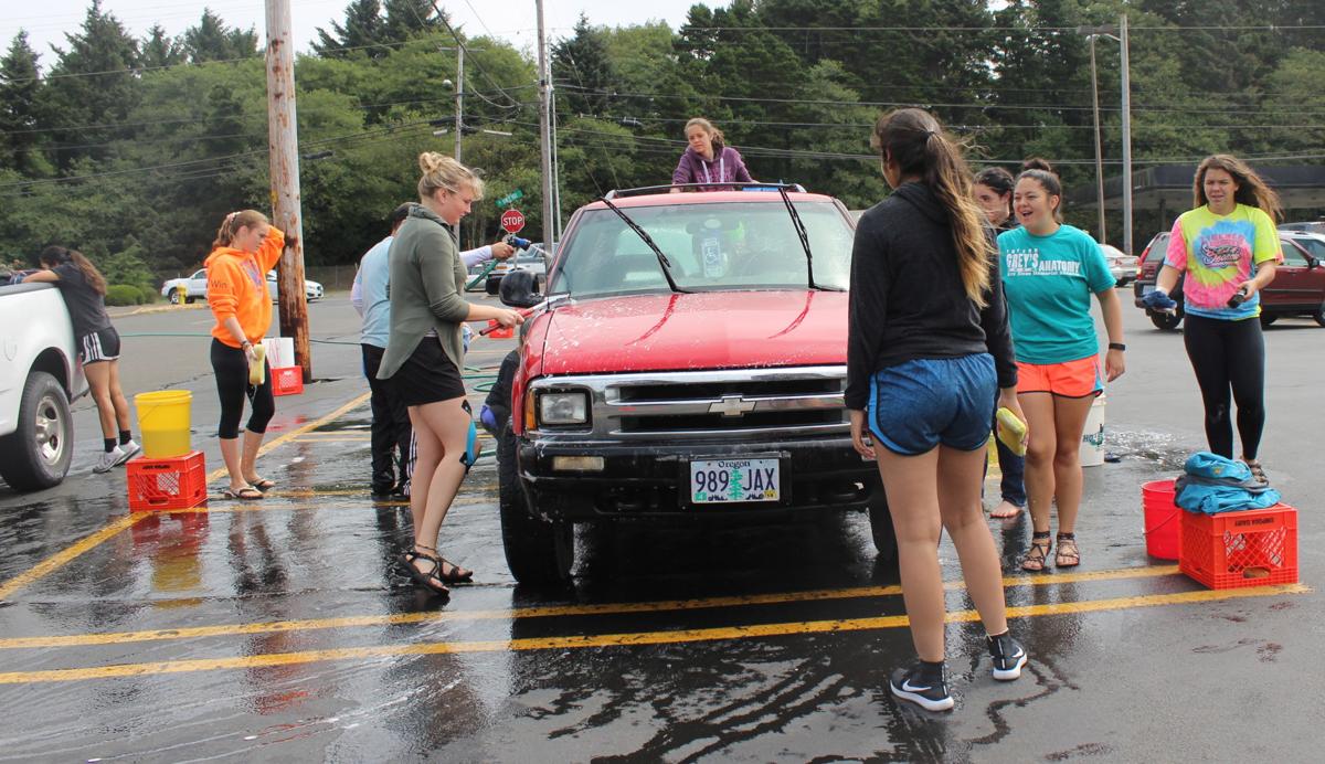UPDATE / CAR WASH Taft team scrubbing for funds