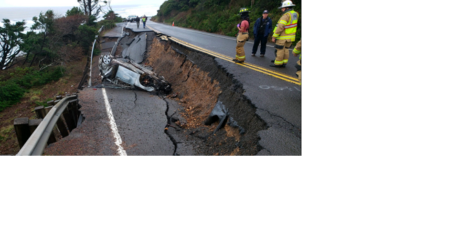 Unusual Crash: Car drives 'directly' into large hole - Vimarsana News