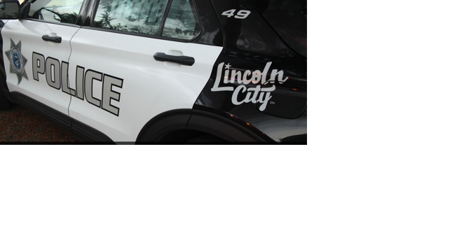 Vehicle crashes into building, 2 females arrested - Vimarsana News