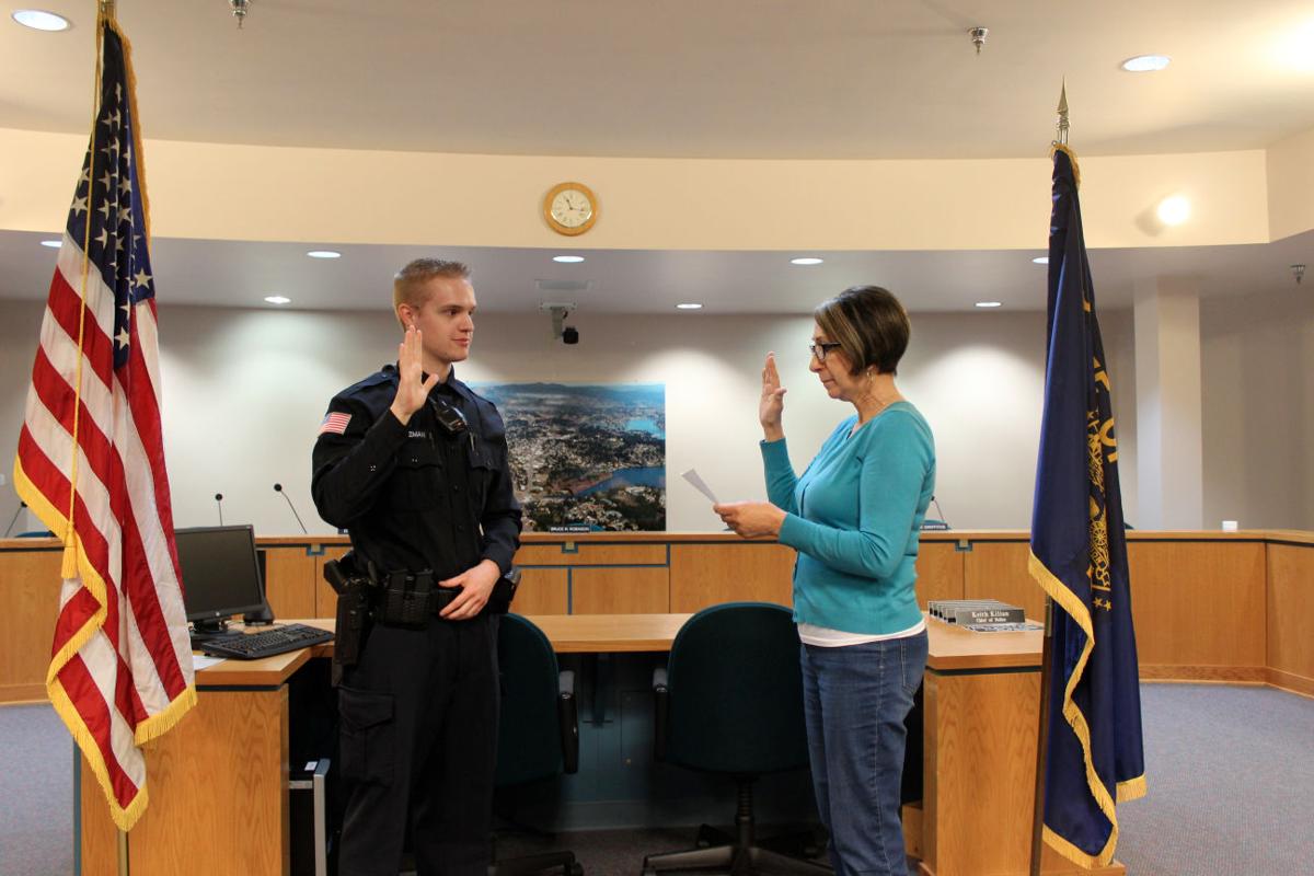 Police New Officer Gets His Badge News Thenewsguard Com