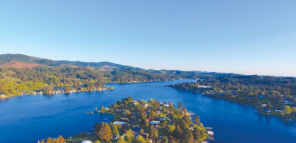 Algae bloom subsides at Devils Lake
