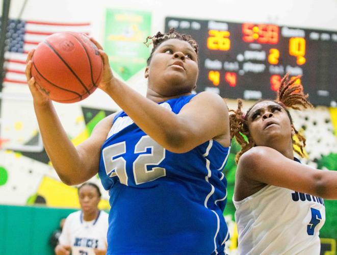 Lady Bulldogs Will Face Clarke in State Tourney - Fall to JM in Regional Title Game