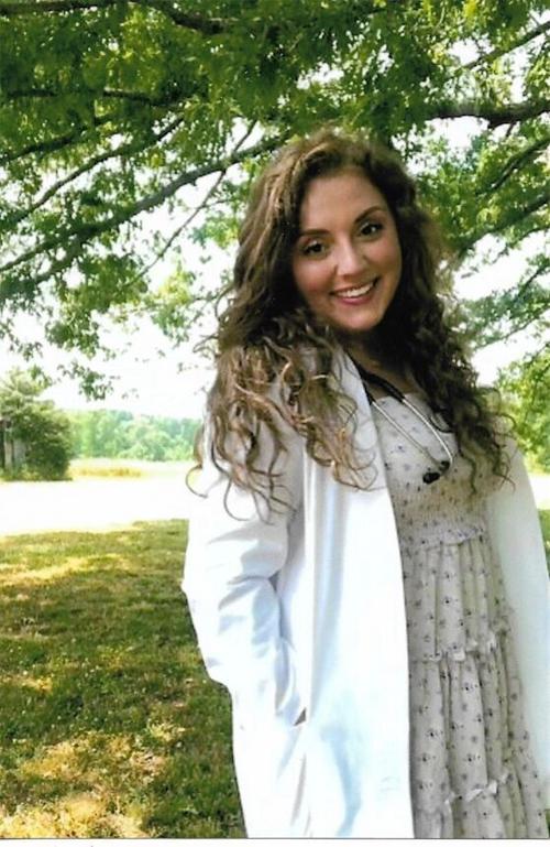 Smith finishes nursing school; prepares for career at VCU