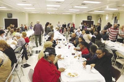 Annual Clarksville community Thanksgiving a success