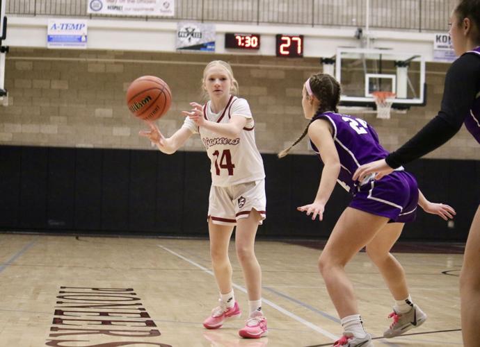 Sandy girls basketball strong 3rd quarter not enough in season opening loss  | Newsletter | theoutlookonline.com