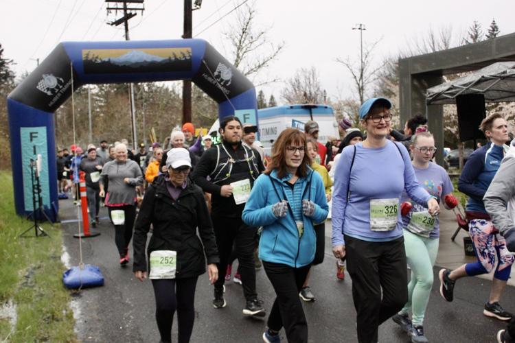 Photos Runners cruise Gresham trails during 5th annual Lilac Run