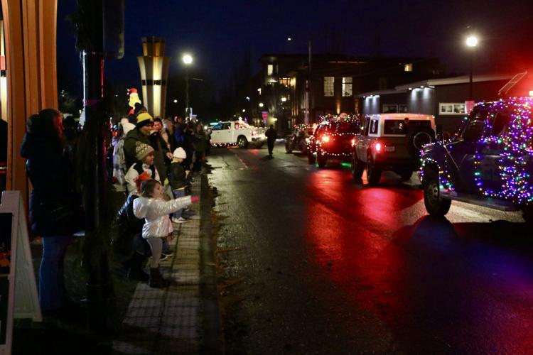 Gresham finds the spirit of Christmas with tree lighting Lifestyle