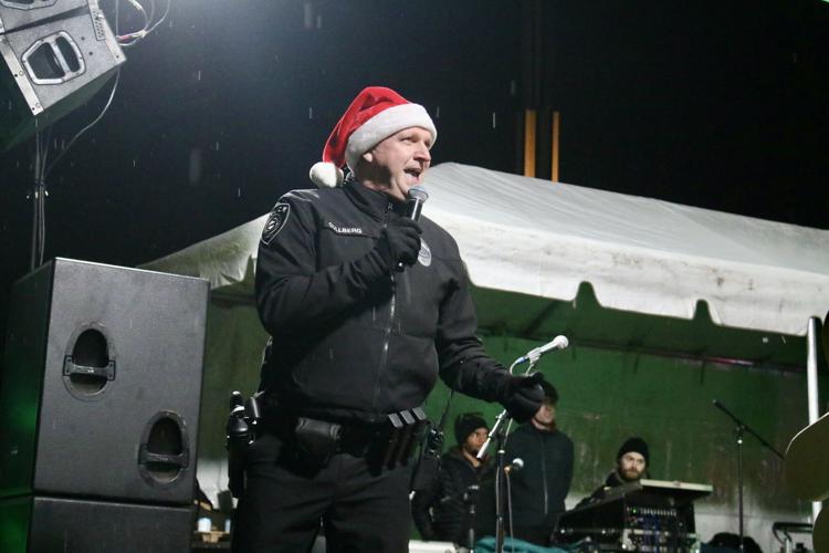 Gresham finds the spirit of Christmas with tree lighting Lifestyle