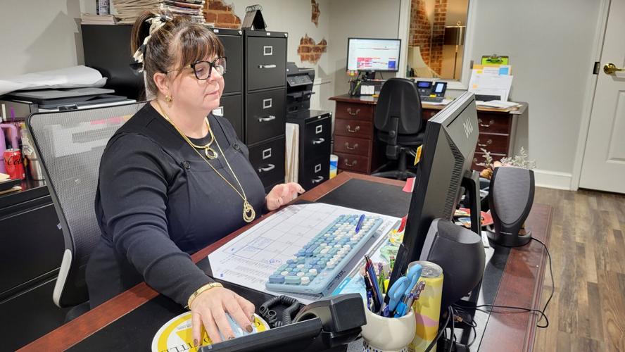 Legal Assistant Traci Luckadoo