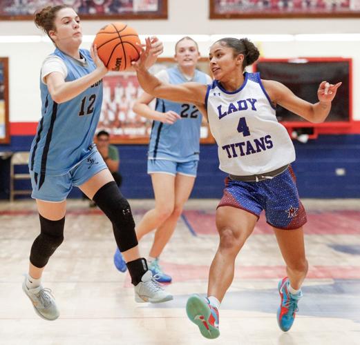 260110-sports-hs-bkb-midseason-p2