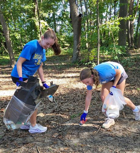 Patton athletes pick up trash