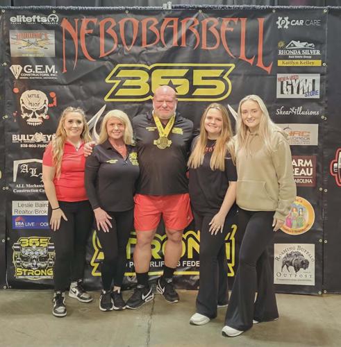 260117-sports-smith-lifting-p1