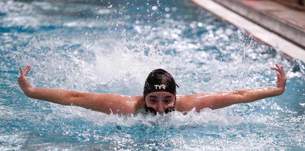 251115-sports-hs-swim-sap-p5