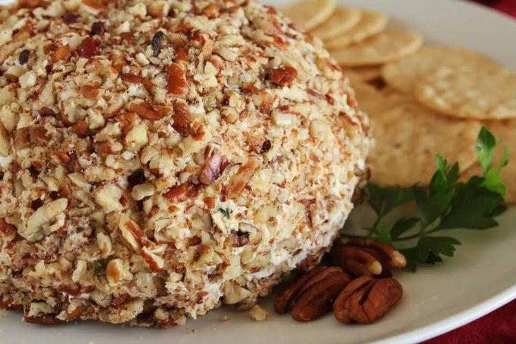 pineapple cheese ball