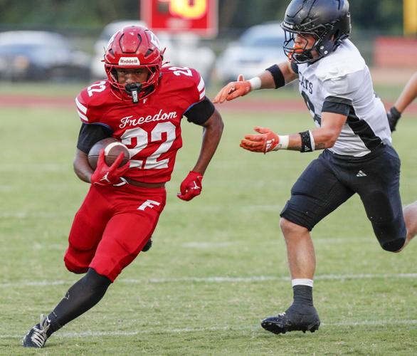 260905-sports-freedomfootballstandalones-p2