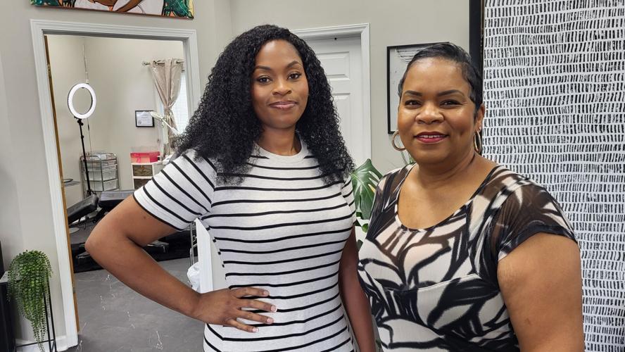 Tomecia and Felecia Maddox