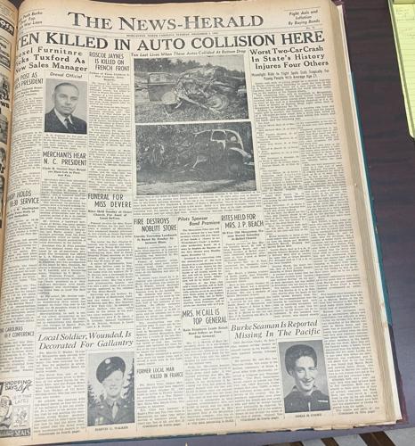Ten Killed in Auto Colllison