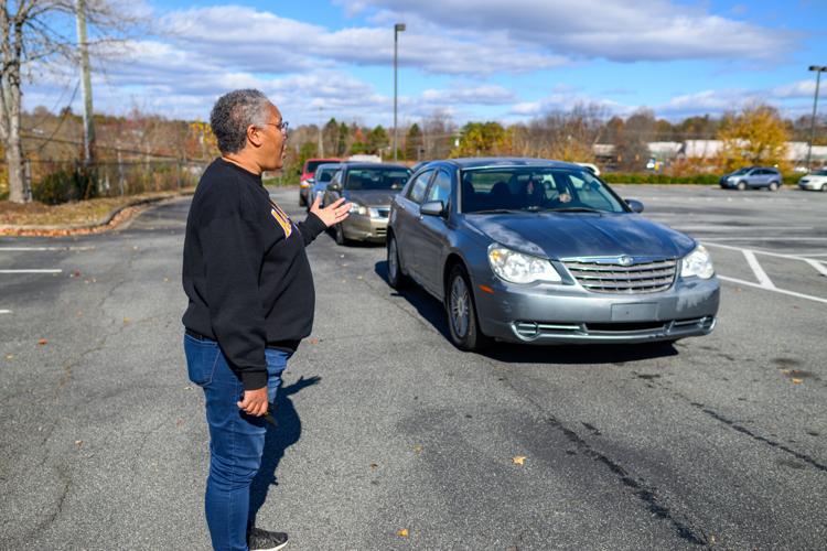 Horton directs traffic