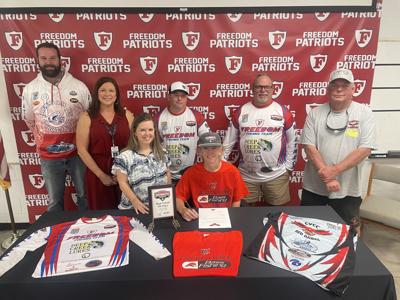 Clay Smith signing