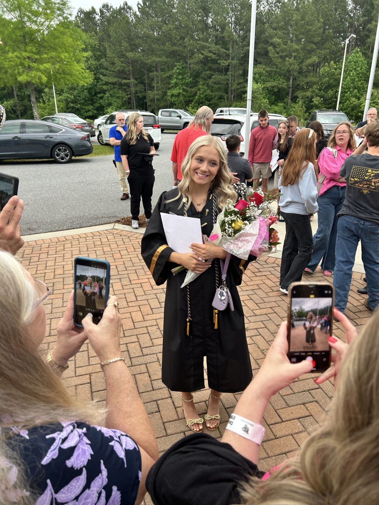 blonde grad draughn.jpg