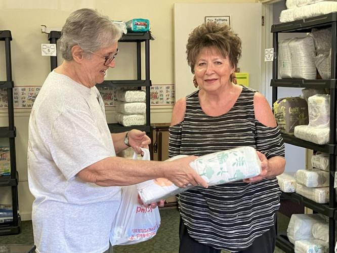 Bobbie Seagle With Maxine Bolin