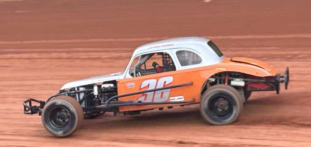 260718-sports-local-racing-p2jumpoptional