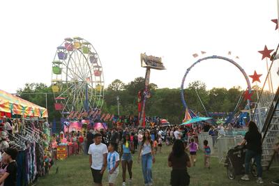 260815-community-drexelfair-p1