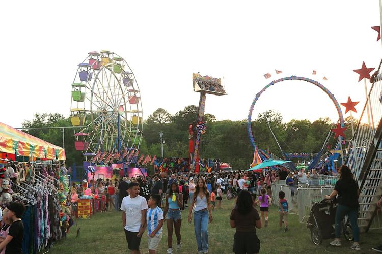 260815-community-drexelfair-p1