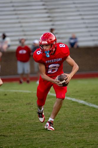 260829-sports-hsfootballstandalones-p5