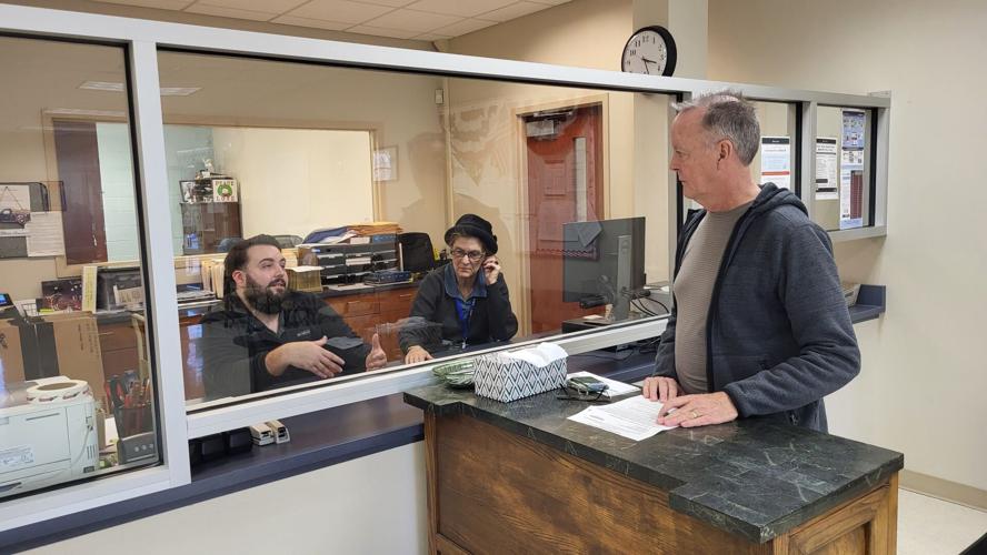 Burke resident updates his voter registration