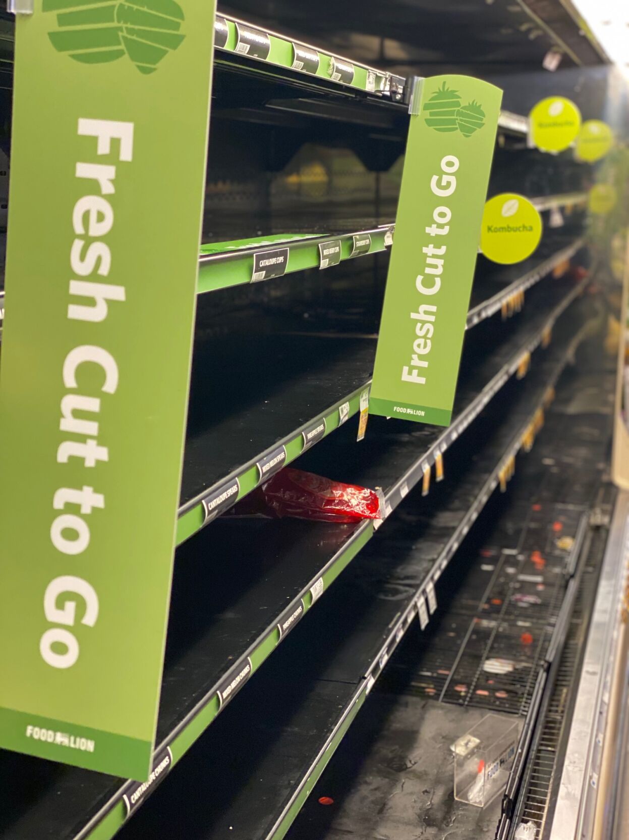 Food Lion shelves