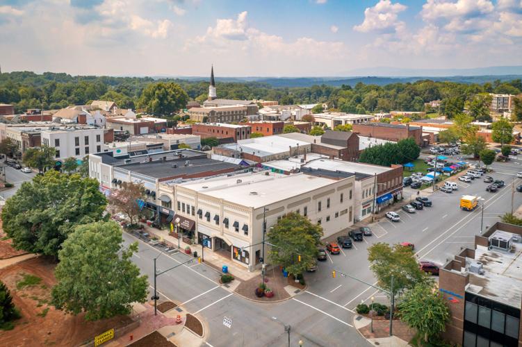 Drone shot of 117 E. Union St.