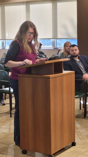 Belinda Cline addresses commissioners