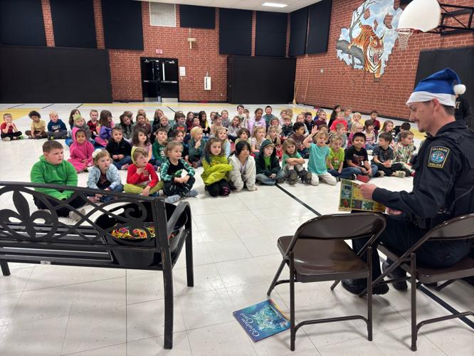 Officer Tyler Watson Reading to Kids