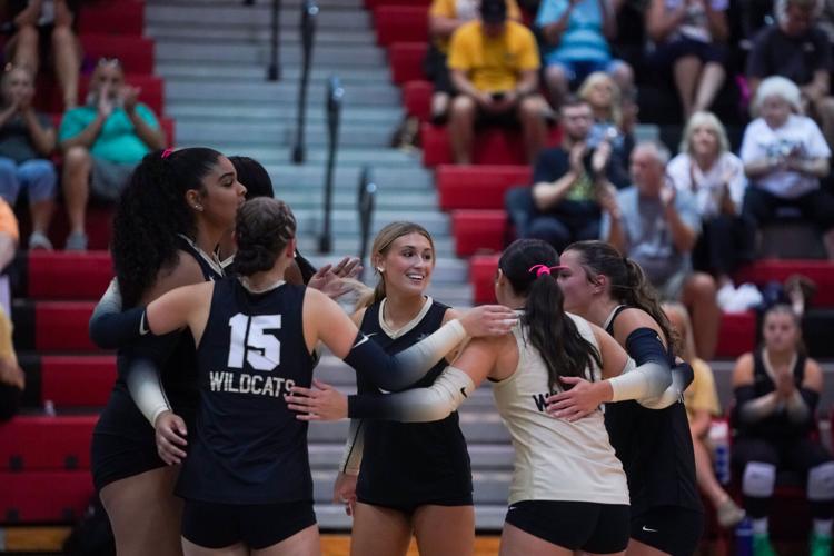 261017-sports-hsvolleyballstandalones-p1