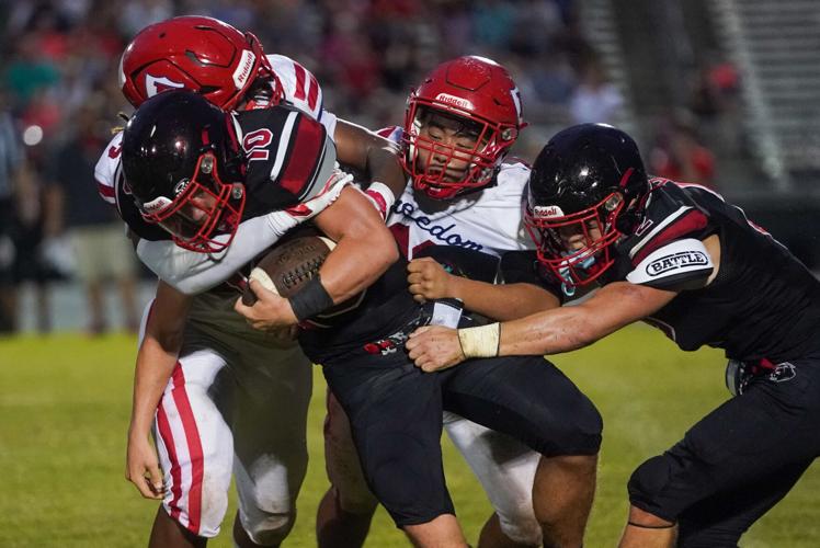 260822-sports-hsfootballstandalones-p4