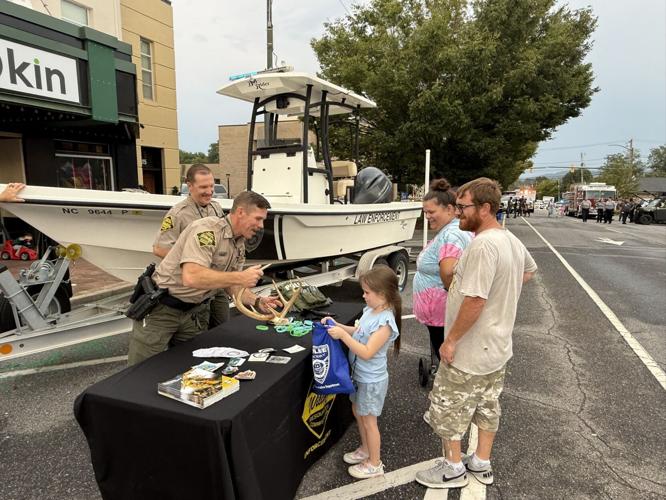 260815-news-nationalnightout-p2