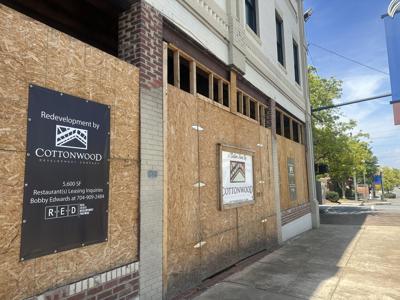 Cottonwood building.jpg
