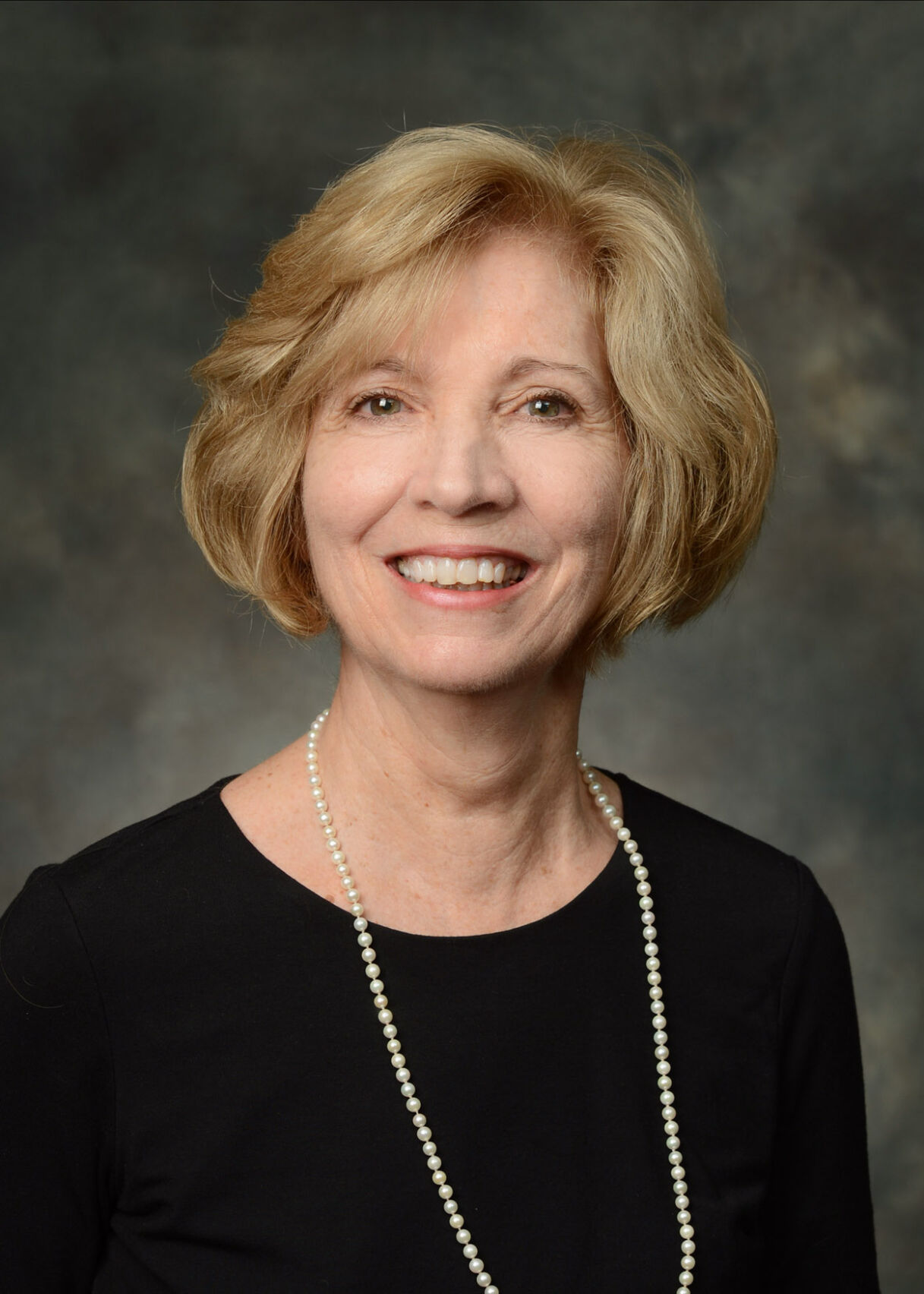 Dr. Lannie Simpson
