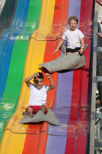 260815-community-drexelfair-p3