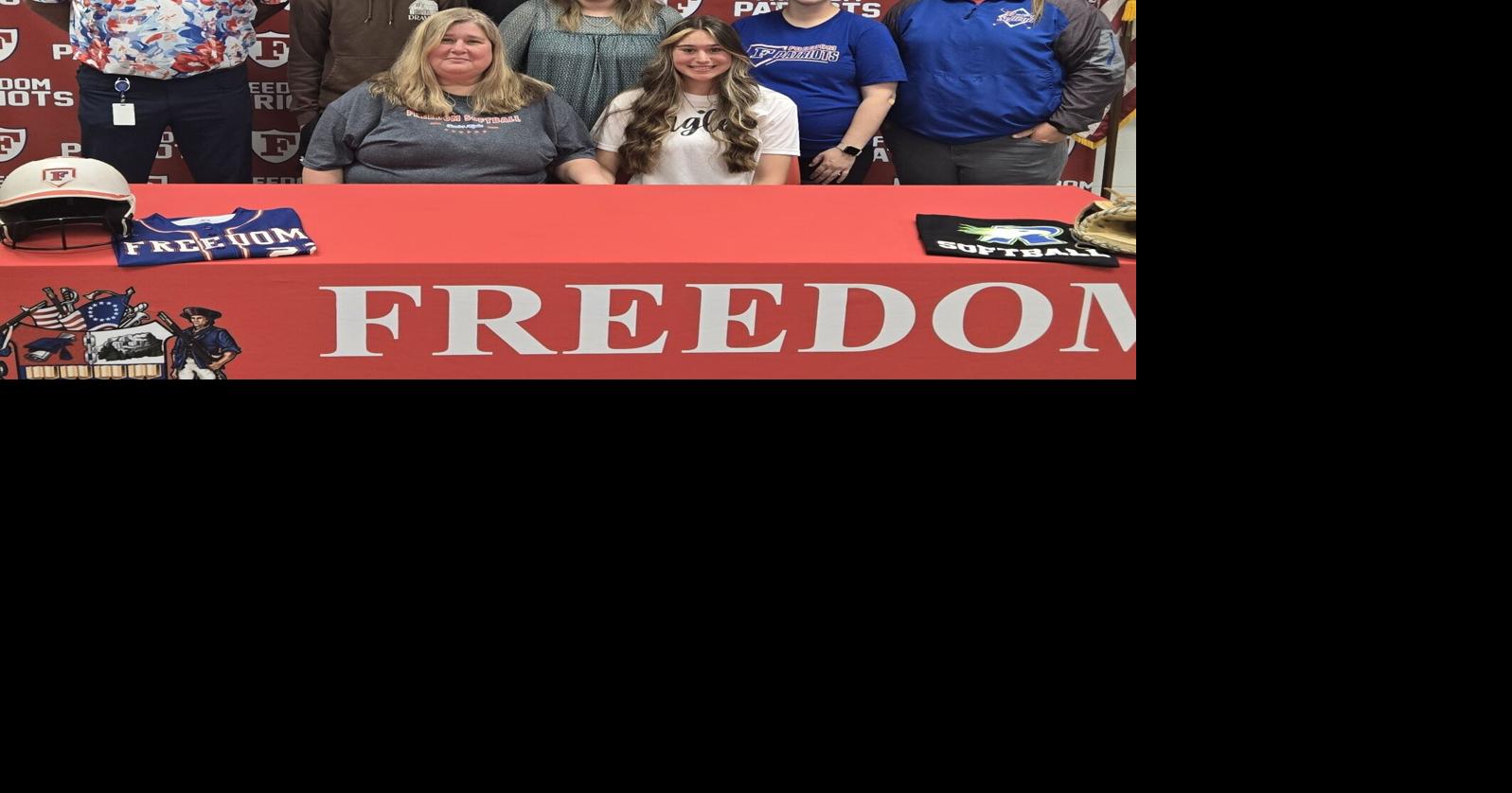 Freedom’s Skinner, Buchanan to remain teammates at Robeson CC