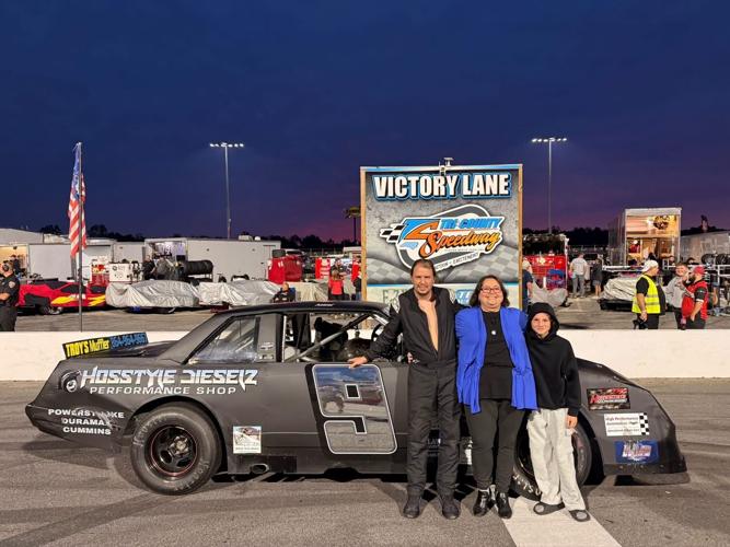 261017-sports-localracingrecap-p3