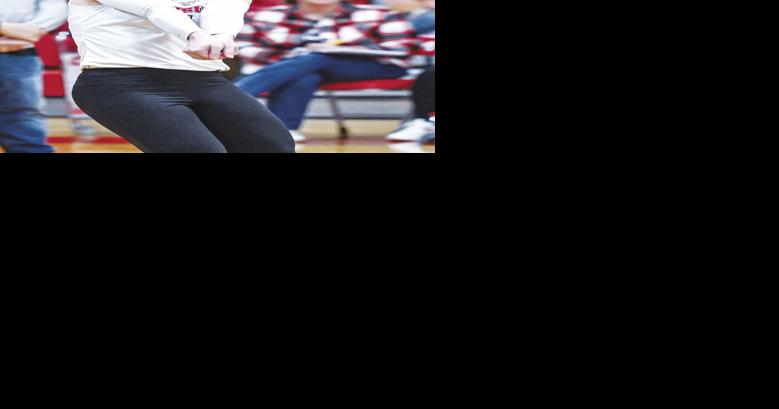 Lady Mustangs roll to 32-4 - Vimarsana News