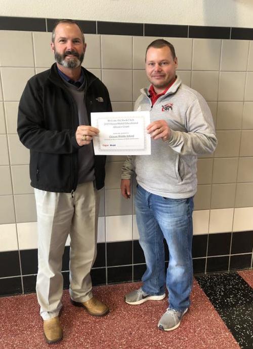 Kwik Chek, McCraw Oil present grant to Chisum Middle School