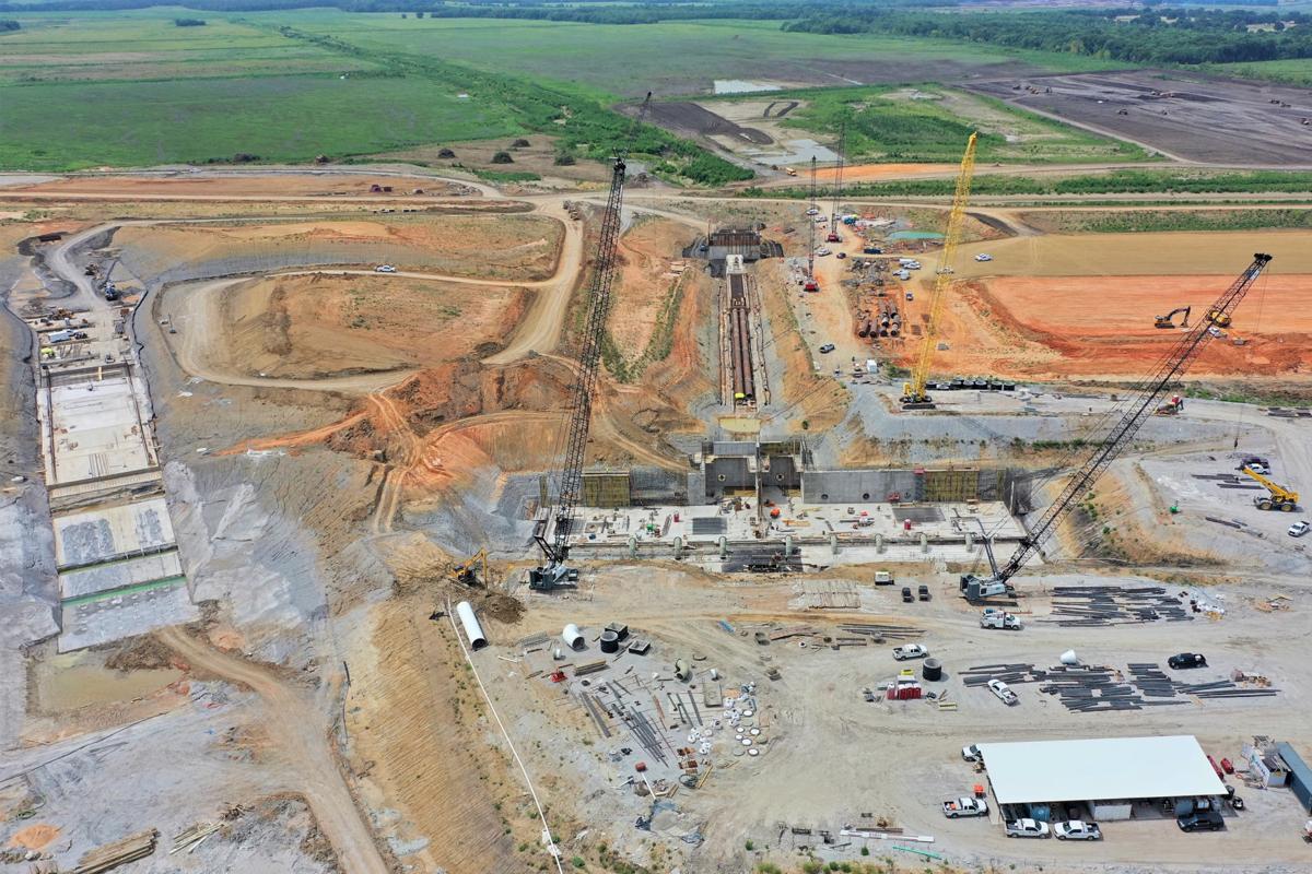 Lake benefits far reaching Construction for Bois d’Arc Lake in line