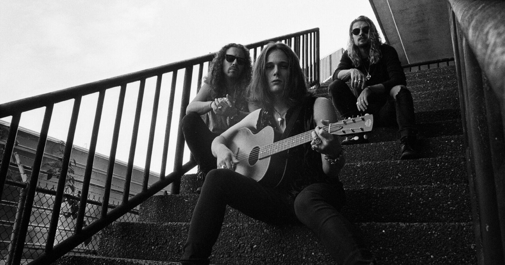 Paris-born rocker to appear on the square Thursday - Vimarsana News