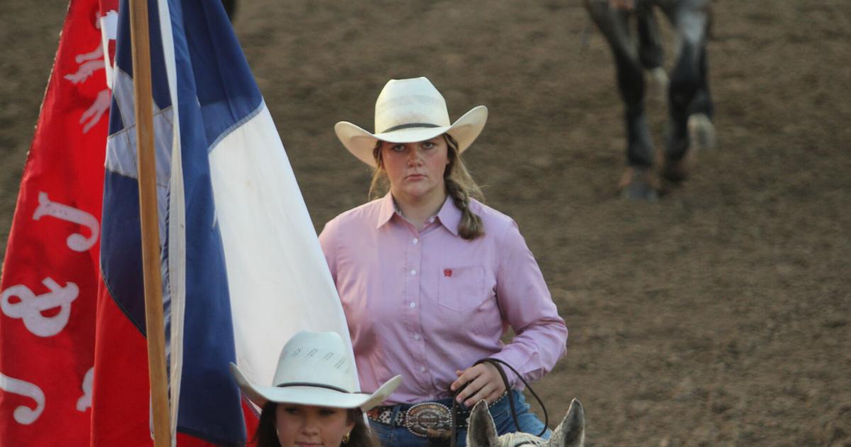 Cooper Rodeo 17 | | theparisnews.com