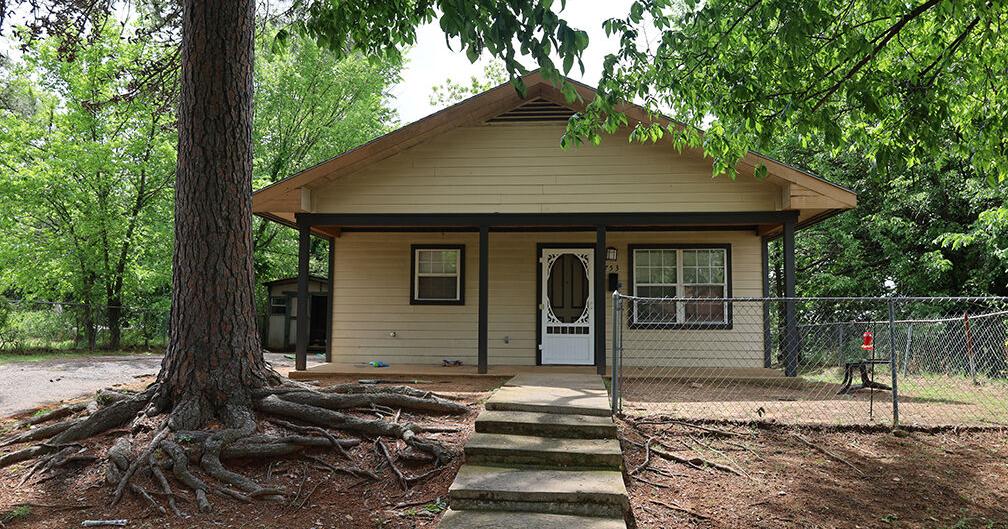 Habitat for Humanity to begin building new house in summer heat - Vimarsana News