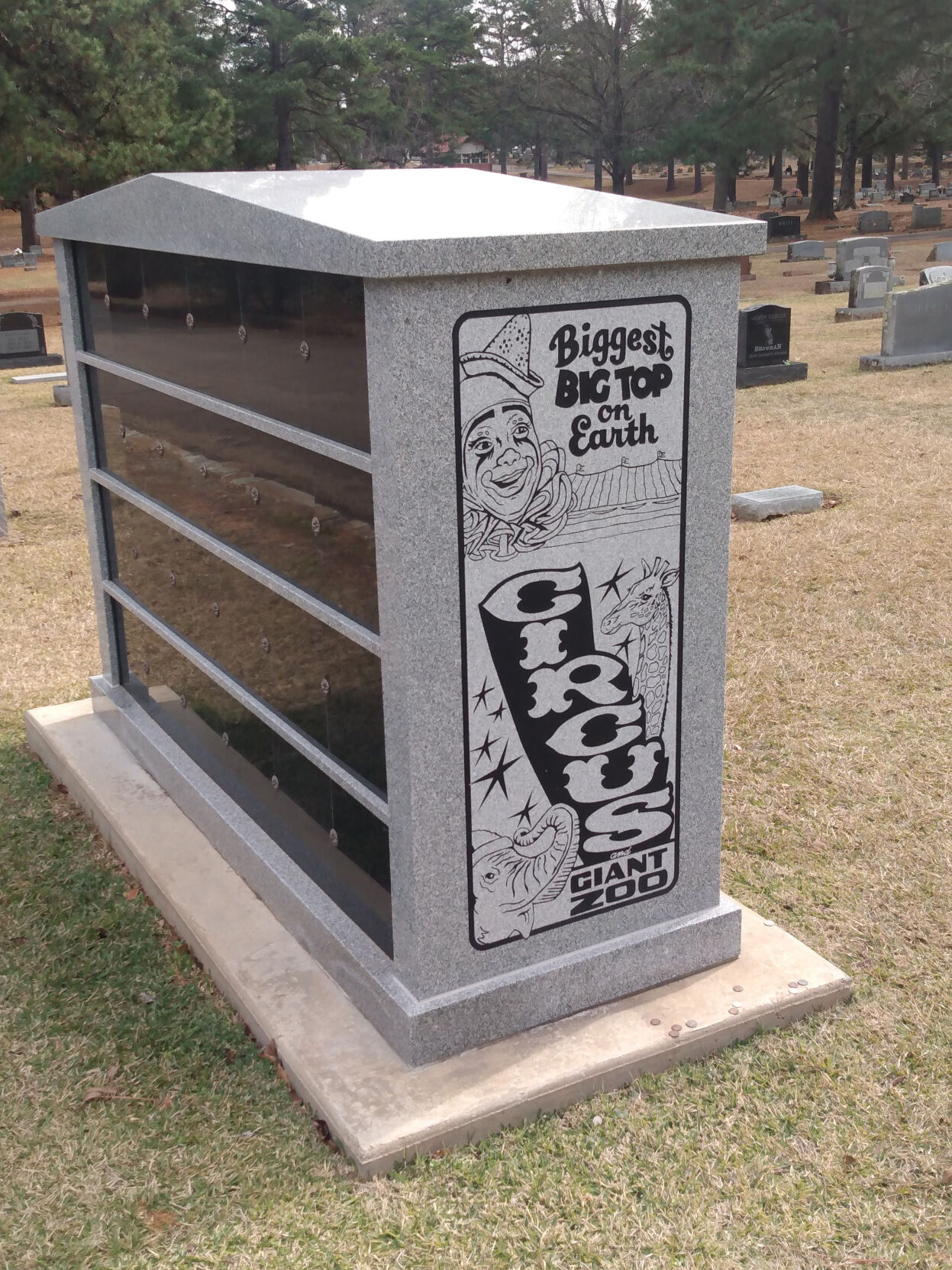 Showmen's Rest: Performer's final resting place keeps the